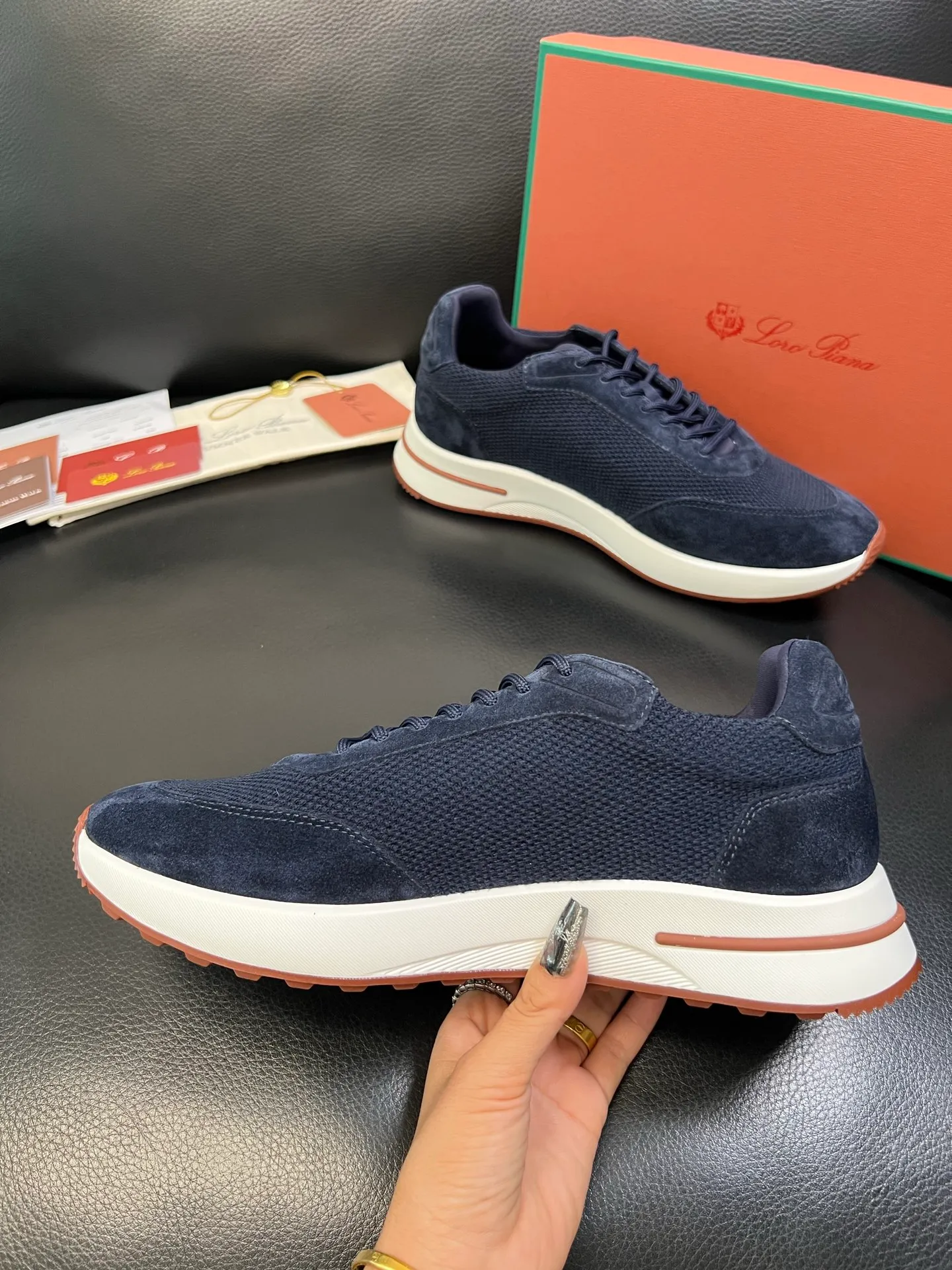 Men's shoes 💰740 Loro Men's shoes 💰iana High-quality top crafts Noyo Piana New product counter synchronized with original factory configuration, uppers imported from Italy cowhide fabric, high-quality splicing technology, soles: original soles specially provided by the original factory, exclusive movable molded soles super comfortable, original factory and single goods, welcome to compare, code number 39-44 (order 38 45 46)